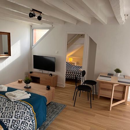 Appartement Calme Entre Ville Et Circuit Le Mans Esterno foto