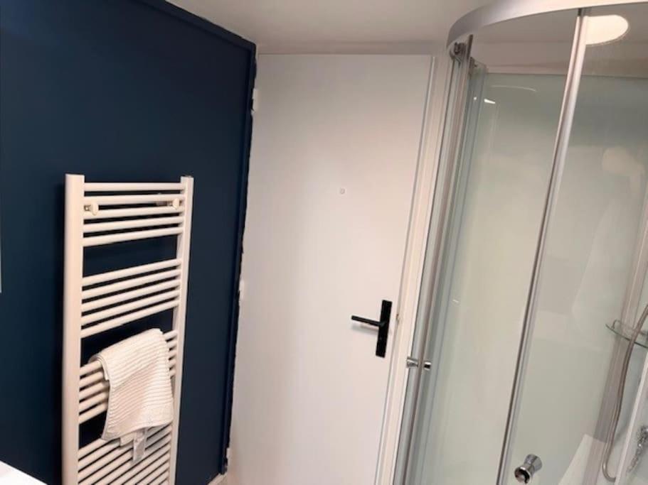 Appartement Calme Entre Ville Et Circuit Le Mans Esterno foto